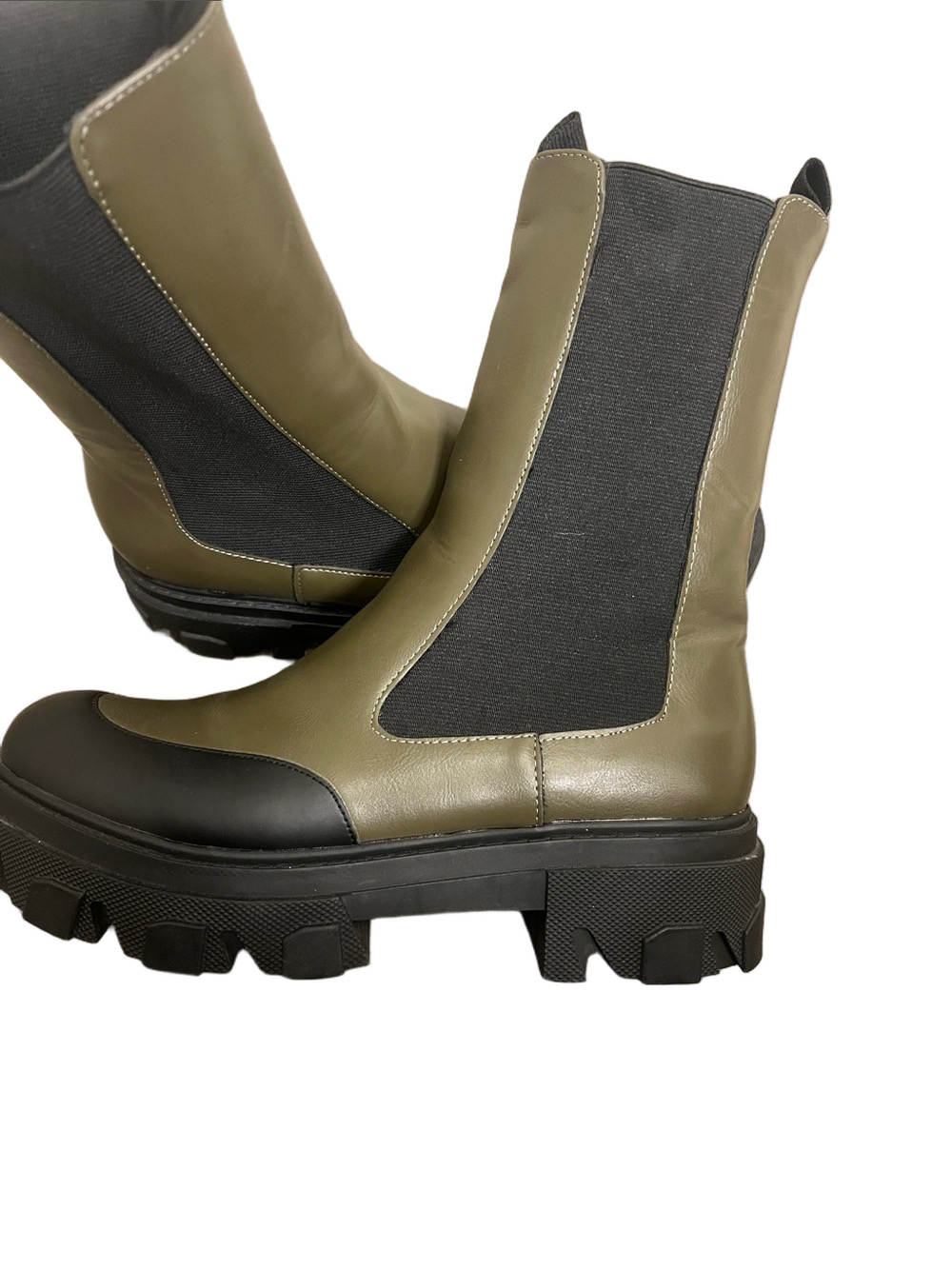 Chelsea boots Mid-calf Forever 21 Olive/Black 10 winter edgy chunky lug sole